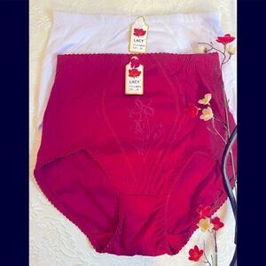 💥Lacy assorted embroidery design print Underwear